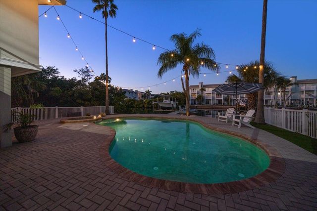 300 6TH AVENUE, Indian Rocks Beach, FL 33785