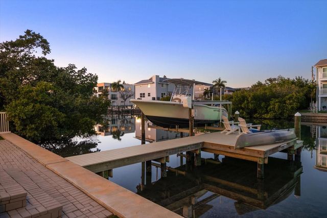 300 6TH AVENUE, Indian Rocks Beach, FL 33785