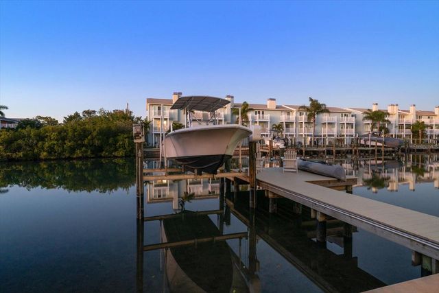 300 6TH AVENUE, Indian Rocks Beach, FL 33785