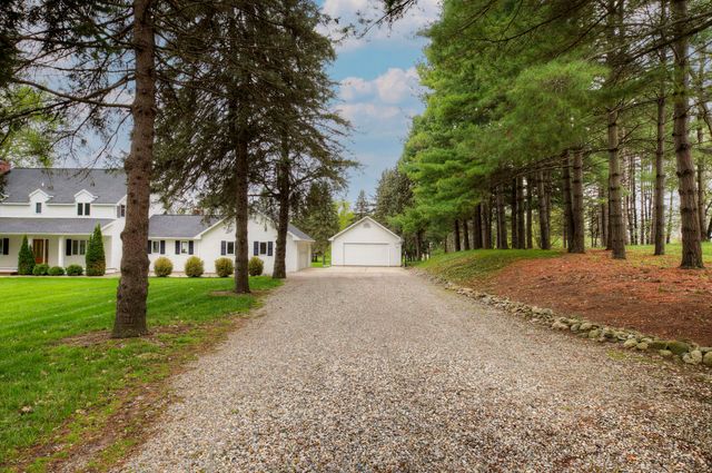 6121 Saline Waterworks Road, Lodi Twp, MI 48176