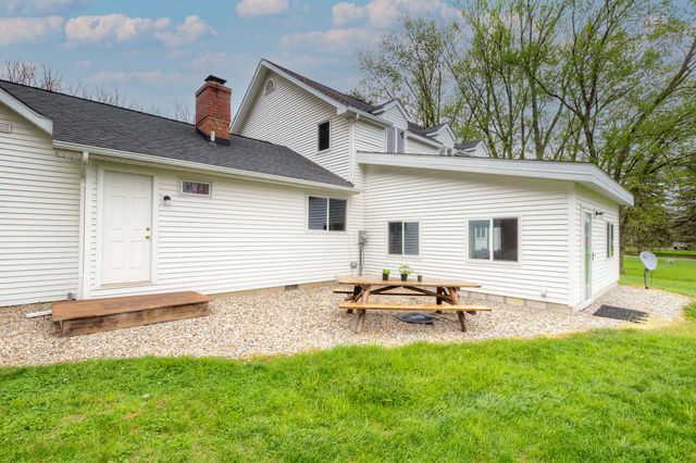 6121 Saline Waterworks Road, Lodi Twp, MI 48176