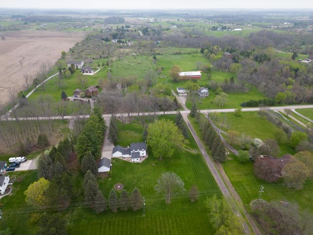 6121 Saline Waterworks Road, Lodi Twp, MI 48176