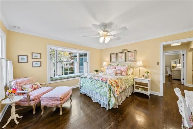 6331 ENSLEY Lane, Mission Hills, KS 66208