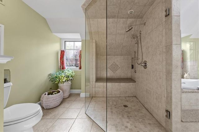 6331 ENSLEY Lane, Mission Hills, KS 66208