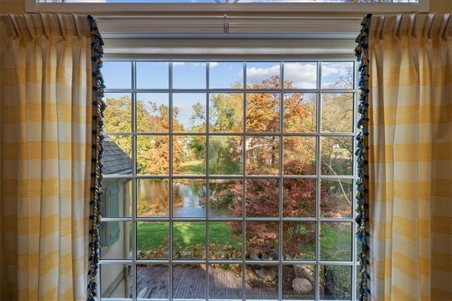 6331 ENSLEY Lane, Mission Hills, KS 66208
