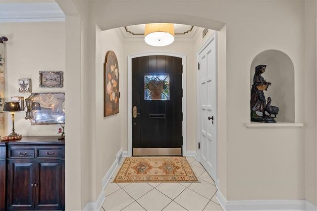 6331 ENSLEY Lane, Mission Hills, KS 66208