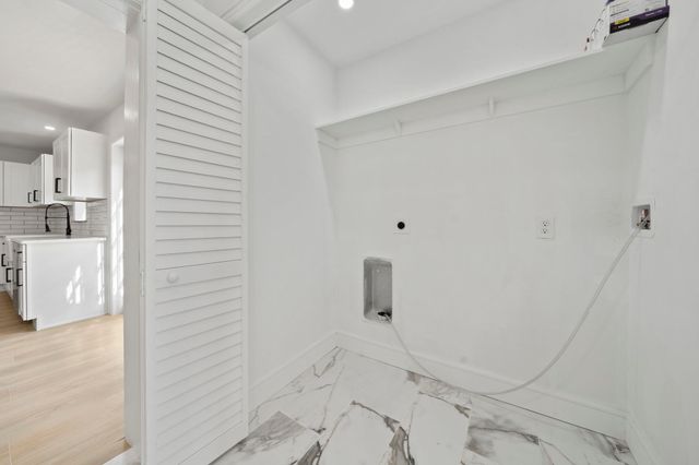 186 Elm, Hanover, MA 02339