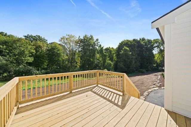 186 Elm, Hanover, MA 02339