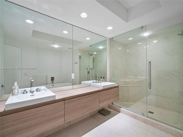 17301 Biscayne Boulevard 1105, North Miami Beach, FL 33160