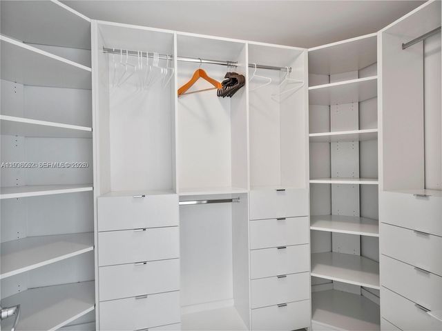 17301 Biscayne Boulevard 1105, North Miami Beach, FL 33160