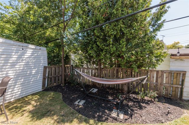 15308 Maplewood Avenue, Maple Heights, OH 44137