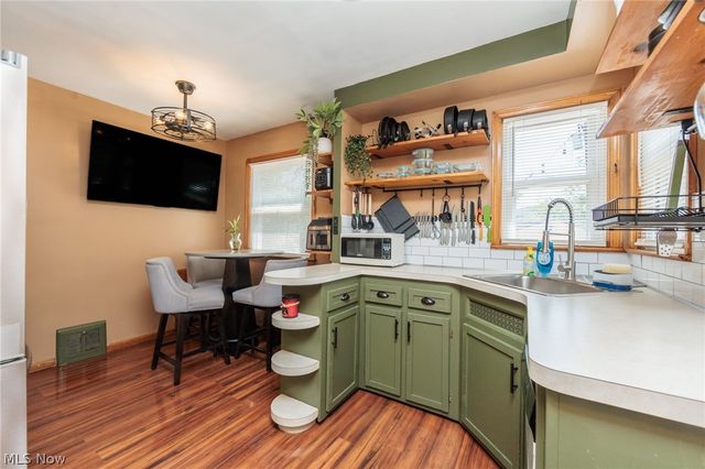 15308 Maplewood Avenue, Maple Heights, OH 44137