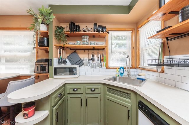 15308 Maplewood Avenue, Maple Heights, OH 44137