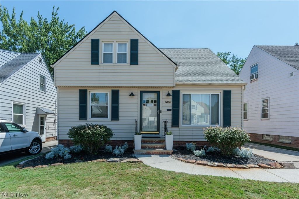 15308 Maplewood Avenue, Maple Heights, OH 44137