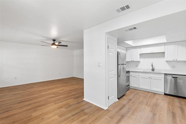 2865 51ST STREET S 8, Gulfport, FL 33707