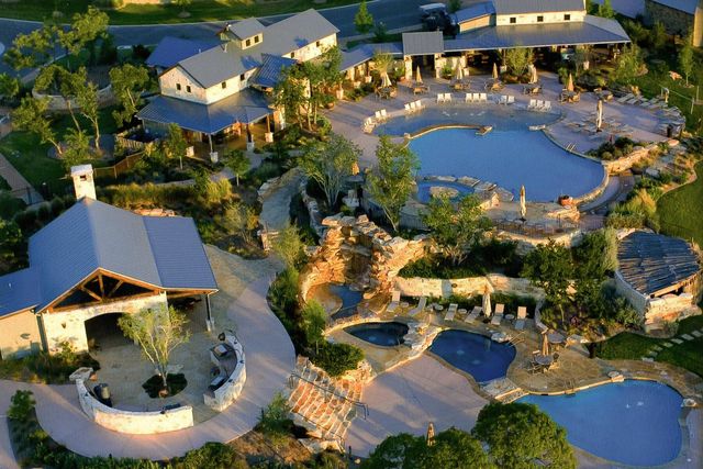 17712 Regatta View DR, Jonestown, TX 78645