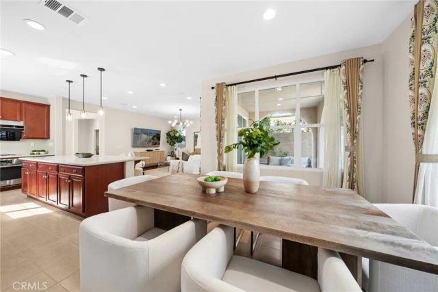 101 Newington, Irvine, CA 92618