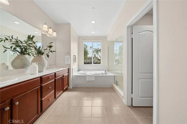 101 Newington, Irvine, CA 92618