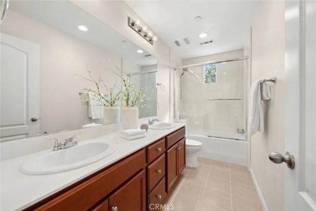 101 Newington, Irvine, CA 92618