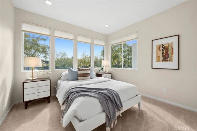 101 Newington, Irvine, CA 92618