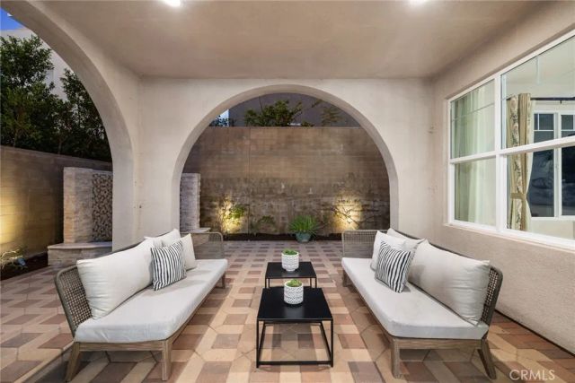 101 Newington, Irvine, CA 92618