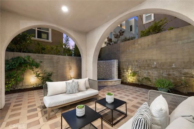 101 Newington, Irvine, CA 92618