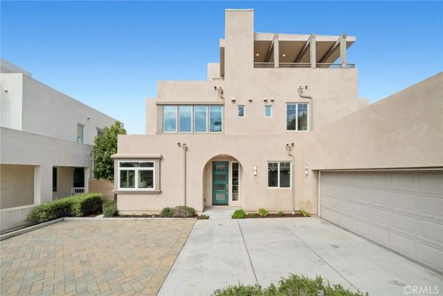 101 Newington, Irvine, CA 92618