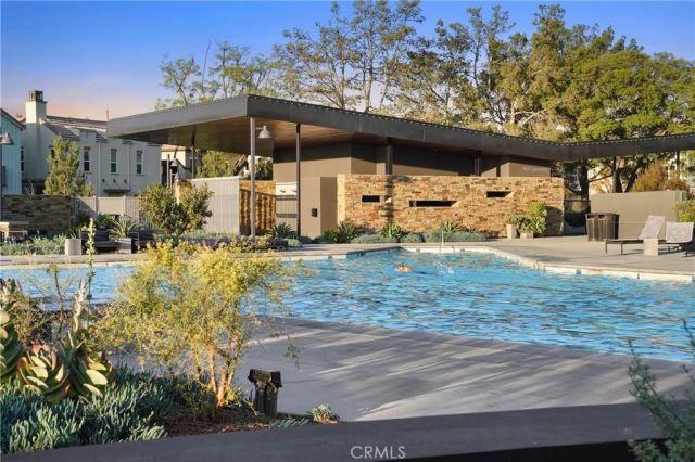 101 Newington, Irvine, CA 92618