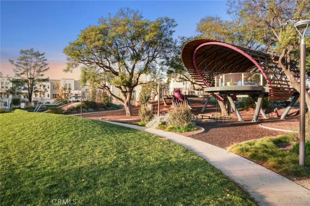 101 Newington, Irvine, CA 92618