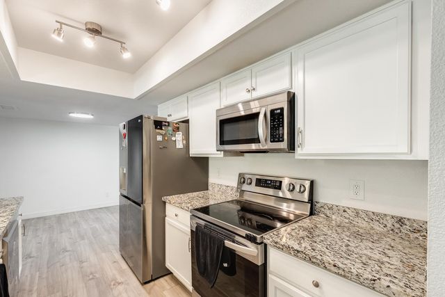 5352 W Port Au Prince Lane, Glendale, AZ 85306