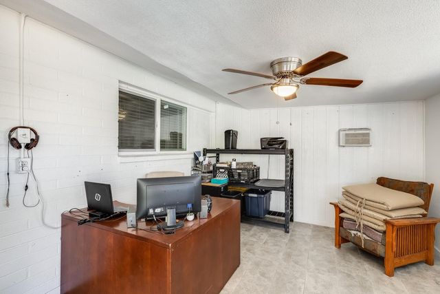 5352 W Port Au Prince Lane, Glendale, AZ 85306