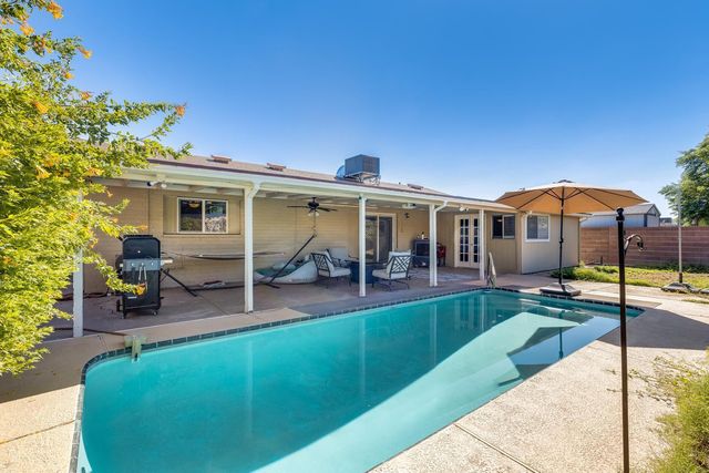 5352 W Port Au Prince Lane, Glendale, AZ 85306