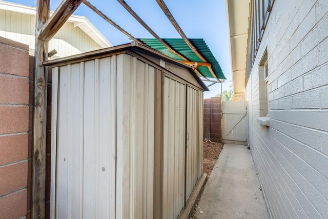 5352 W Port Au Prince Lane, Glendale, AZ 85306