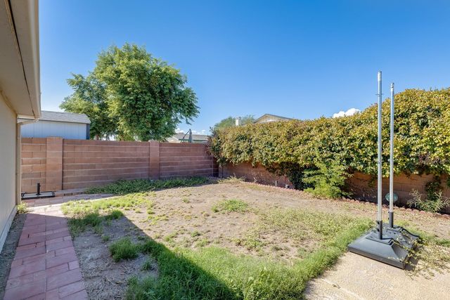 5352 W Port Au Prince Lane, Glendale, AZ 85306