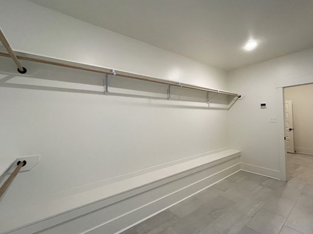 8733 Turnbull Dr, Pleasant View, TN 37146