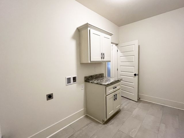 8733 Turnbull Dr, Pleasant View, TN 37146