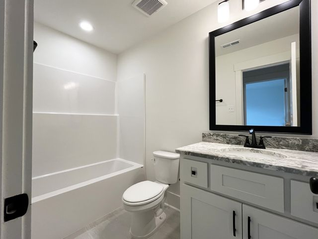 8733 Turnbull Dr, Pleasant View, TN 37146