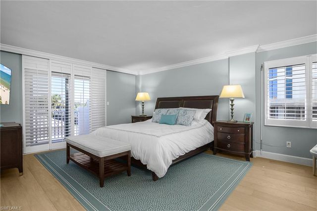 1717 Gulf Shore BLVD N # 101, Naples, FL 34102