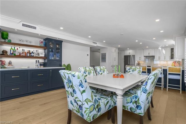 1717 Gulf Shore BLVD N # 101, Naples, FL 34102