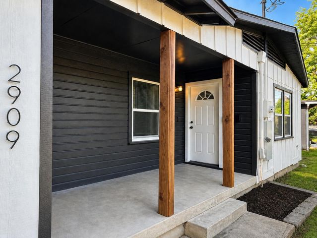 2909 56th Street, Dallas, TX 75241
