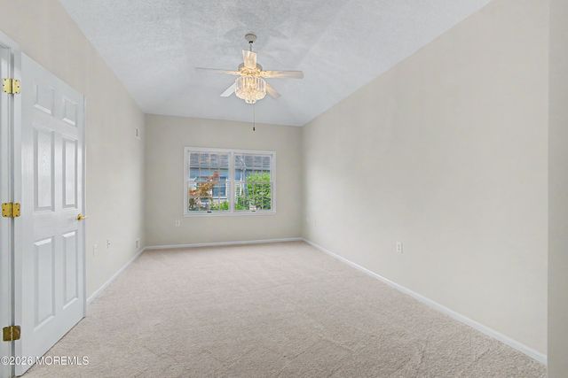 17 Umberland Place, Monroe, NJ 08831