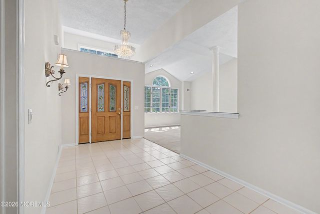 17 Umberland Place, Monroe, NJ 08831
