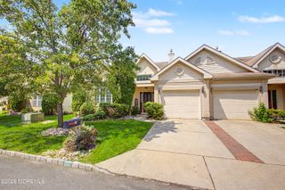 17 Umberland Place, Monroe, NJ 08831