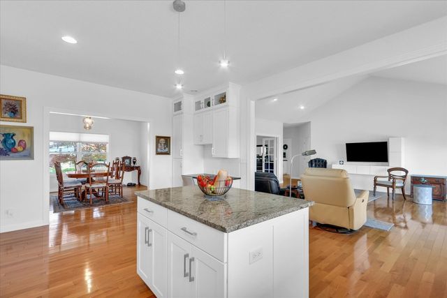 1409 Yorkshire Drive, Savoy, IL 61874