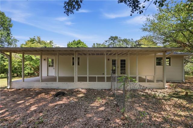 2001 Lietch Lane NE, Conyers, GA 30012