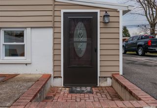 108 Ralph Avenue #Lower, Babylon, NY 11702