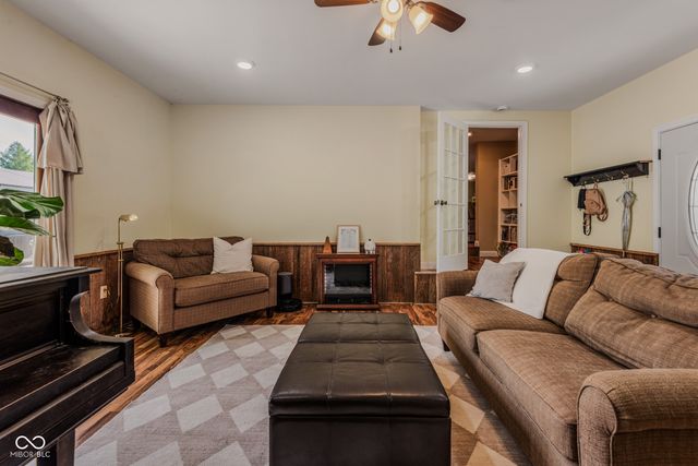 5998 W 550 S, Columbus, IN 47201