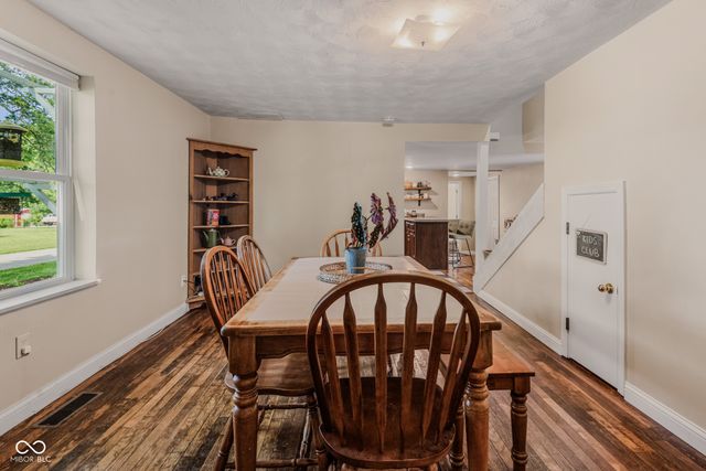 5998 W 550 S, Columbus, IN 47201