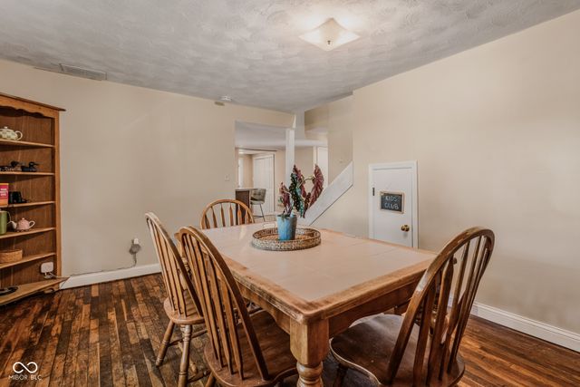 5998 W 550 S, Columbus, IN 47201