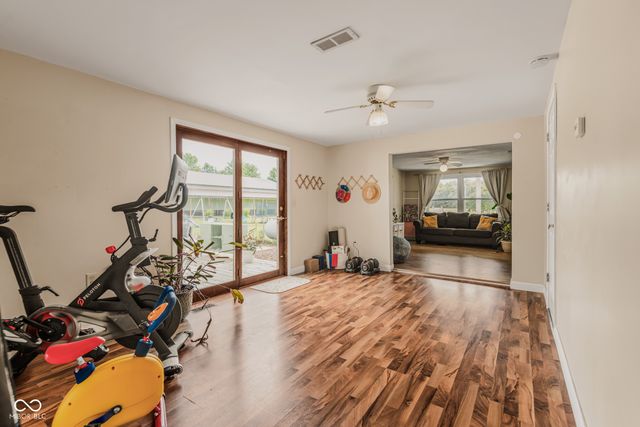 5998 W 550 S, Columbus, IN 47201